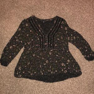 Floral patterned top